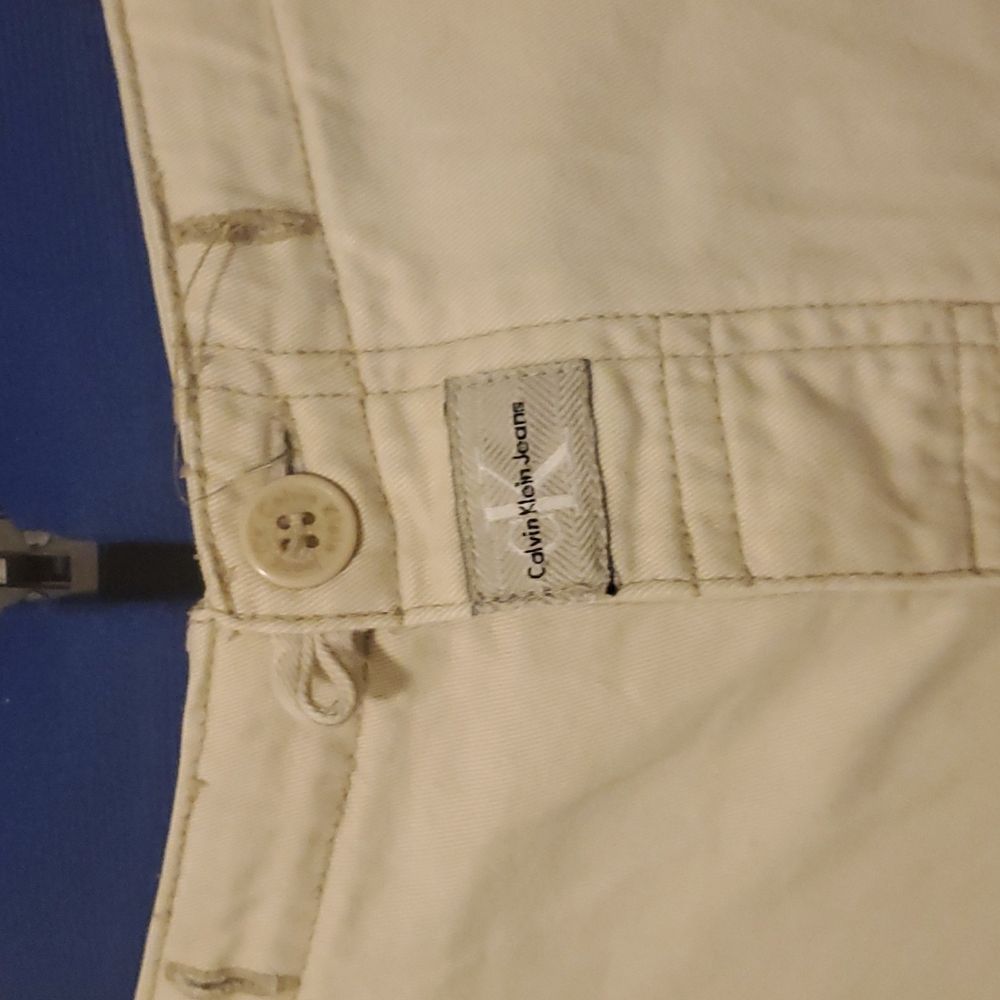 Calvin klein khaki shorts - Picture 3 of 6